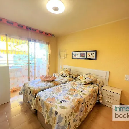 Apartment Cordoba , Climatizado, Piscina Y Cerca De La Playa. *
